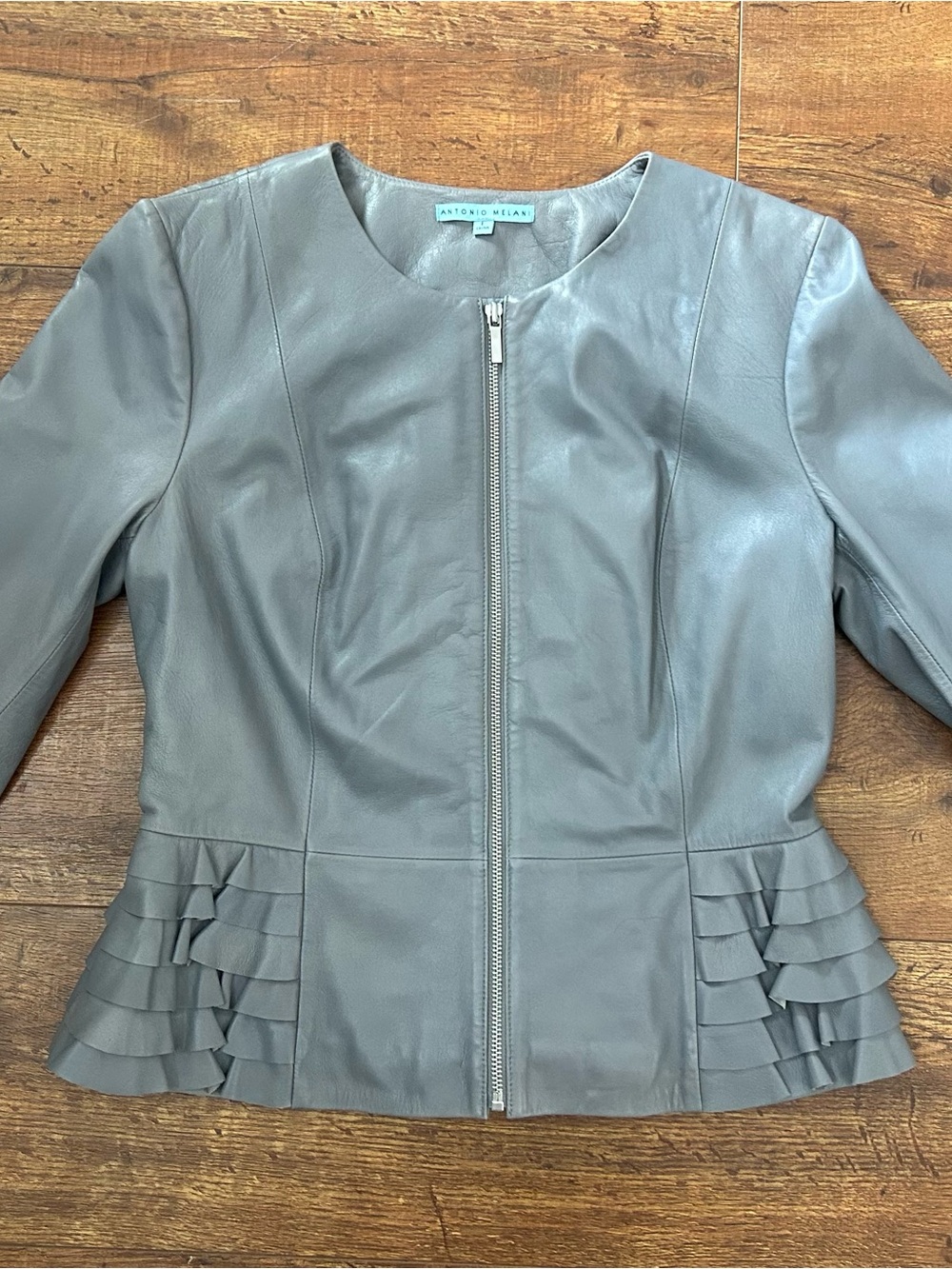 Antonio Melani Women’s Grey Leather Zip-Front Jacket with Ruffle Hem Size Large